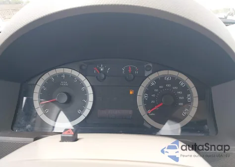 2008 Ford Escape Xlt z USA, uszkodzony, nr VIN 1FMCU93128KD21639